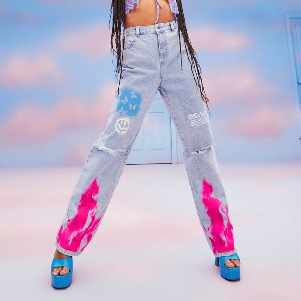Graffiti Mom Jeans